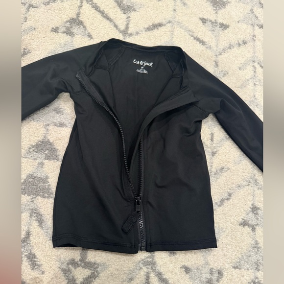 Cat & Jack black rash guard size 2t. Washed once but never worn. - Picture 4 of 4